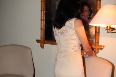 amelie_camargue_agenouillee_b