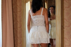 amelie_chateau_de_cavanac_armoire_jambes