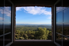 bastide-de-tourtour-les-maures-depuis-la-tour