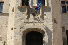 chateau-arnoux-le-chateau-entree