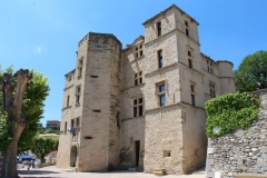 chateau-arnoux-le-chateau-facade-et-pignon
