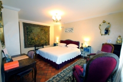 la-bonne-etape-suite-rez-de-jardin-chambre