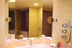 il-boscareto-salle-de-bain-gold-suite
