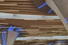 nice-cap3000_plafond_colonnes_agora_neons_b