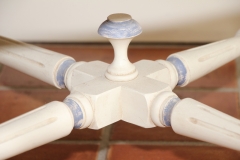 auberge-de-cassagne-fauteuil-provencal-entretoise