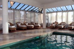 hotel-du-castellet-amelie-piscine-solarium