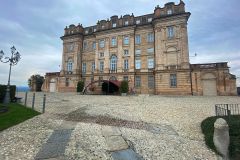 hotel-castello-di-guarene-facade