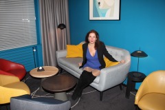 dijon-chapeau-rouge-bar-amelie-slip-bleu