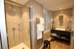 dijon-chapeau-rouge-junior-suite-douche