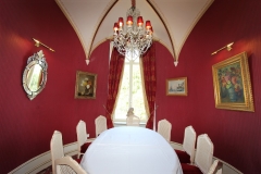 chateau-apigne-salon-rouge
