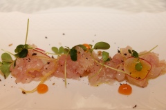 la-conchiglia-arma-di-taggia-poisson-cru-battu-au-couteau