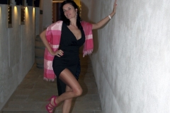 couvent-des-minimes-amelie-robe-noire-fendue-galerie