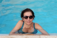 couvent-des-minimes-piscine-amelie-accoudee