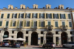 cuneo-piazza-galimberti-hotel-principe