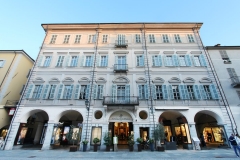 cuneo-hotel-palazzo-lovera-via-roma