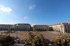 cuneo-piazza-galimberti-depuis-l-hotel-principe