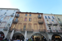 cuneo-via-roma-facades-peintes-trompe-l-oeil