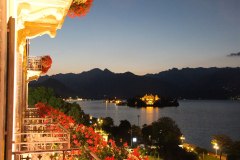 grand-hotel-iles-borromees-by-night-balcon