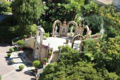 grand-hotel-iles-borromees-la-fontaine-horloge-vue-plongee