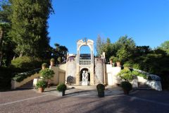 grand-hotel-iles-borromees-la-fontaine-horloge