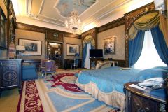 grand-hotel-iles-borromees-suite-hemingway-chambre-or-lit