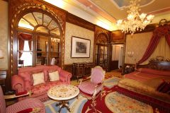 grand-hotel-iles-borromees-suite-hemingway-chambre-pourpre