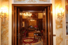 grand-hotel-iles-borromees-suite-hemingway-porte-bureau