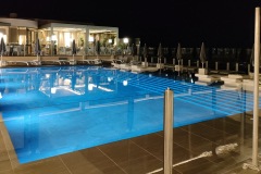 bandol-l-Ile-rousse-piscine-et-bar-nuit