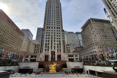 rockfeller-center-plazza
