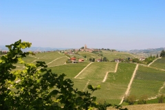 serralunga_d_Alba_panoramique