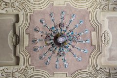 castello-di-garene-salle-d-honneur-lustre-murano