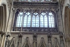 rouen_cathedrale_portail_des_libraires_vitrail