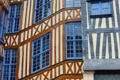 rouen_place_barthelemy_maisons_normandes