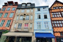 rouen_rue_martainville_maisons_normandes_colombages