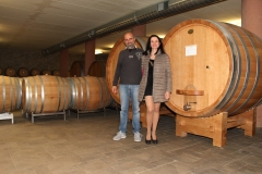 Gianpaolo Pira avec Amélie -dans sa cave à Serralunga d'Alba