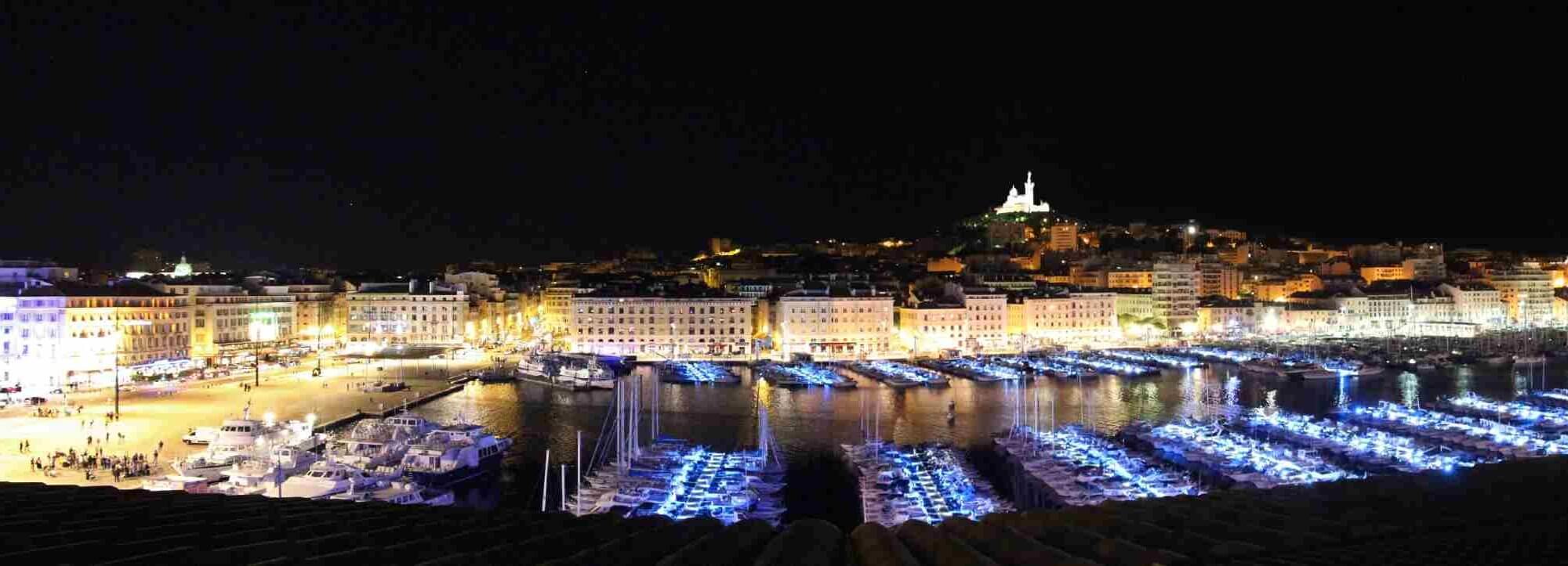 Celebre Avenue Marseillaise Menant Au Vieux Port