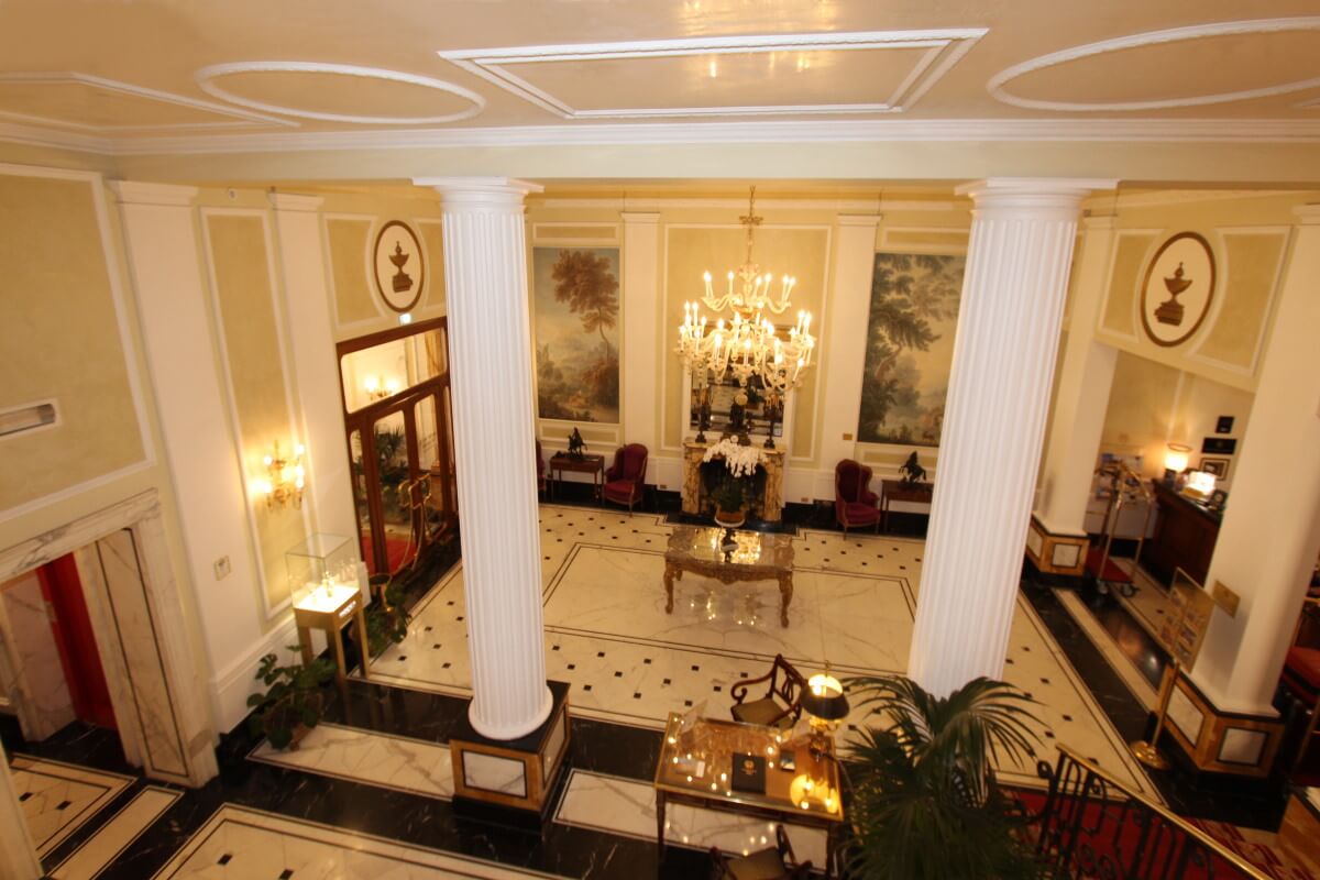 Italie, Bologne, Grand Hôtel Majestic Già Baglioni, Leading Hotels of the Word, Cinq étoiles luxe, Amélie, The sexy french lady, néoclassique vénitien.